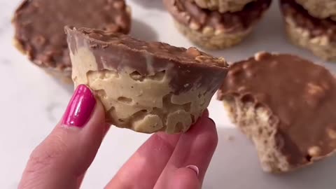 3 ingredient white Chocolate peanut butter rice krispie cup