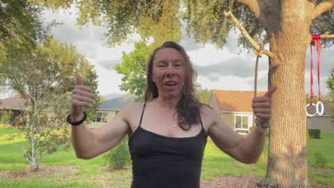 Muscle Woman’s Single Leg Arm Ab Rope Hold Challenge