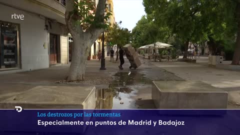 Las LLUVIAS causan FUERTES DESTROZOS en HORNACHOS (BADAJOZ) | RTVE Noticias