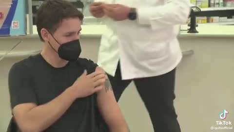 Justin Trudeau Drama Teacher Gets Boosted and Flu Shot