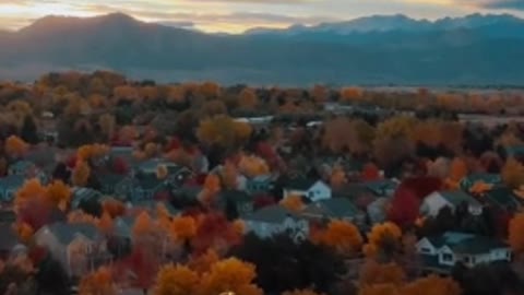 Autumn Scenery in Residential Areas of Naxi Prefecture