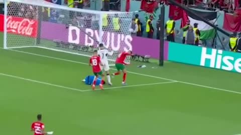 SUPER KEEPER! Yassine Bounou saves from Joao Felix and Cristiano Ronaldo #ShortsFIFAWorldCup