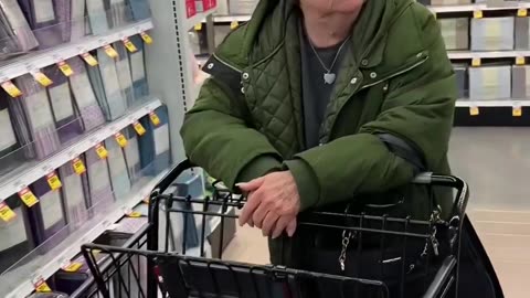 ANGRY GRANDMA GOES TO STORE! 👵🏼🛒