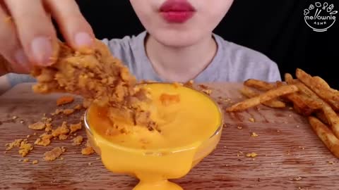 KFC CHICKEN, CHEESE BALL, CHEESE STICKS, FRIES, CHEESE SAUCE｜ASMR MUKBANG｜KFC