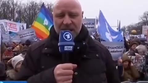 Sundermeyer lügt auf der Friedensdemo 25.2.2023