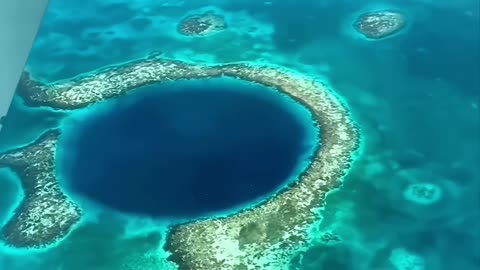 Eye in the water looks like a portal to another world