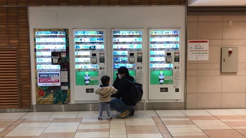 Japan's Vending Machines #shorts #youtubeusers #youtubegrowth