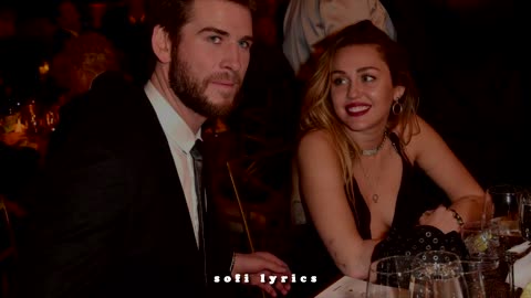 Después del hilo de twitter de Miley Cyrus y Liam Hemsworth, esta canción tiene sentido 🥀