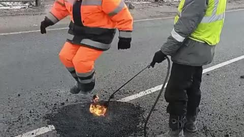 Secret nanotechnologies of asphalt laying