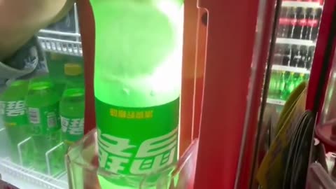 Vending Machine In Asia Turns Soda Into Icee/Slushie! So cool!