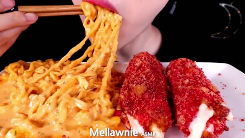 ASMR GIANT CHEETOS CHEESE STICKS, CHEESY CARBO FIRE NOODLE 대왕 치토스 치즈스틱, 까르보불닭EATING SOUNDS MUKBANG먹방