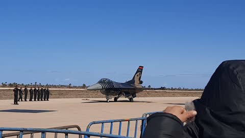 Solo Turk F16