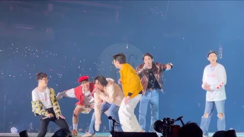 BTS - ANPANMAN [PEFORMANCE LAS VEGAS]