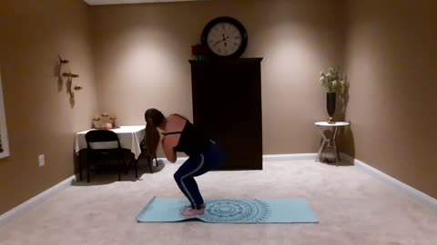 Revolved Chair Pose /Parivrtta Utkatasana