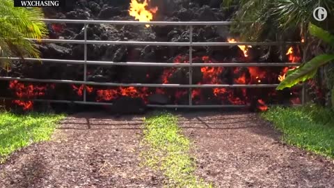 Dramatic timelapse footage shows lava engulfing car in Hawaii