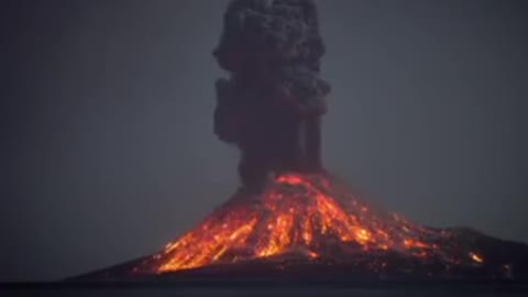 Night footage of volcanic eruption in Mt. Krakatoa