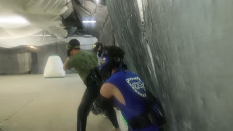 Fast indoor paintball game!