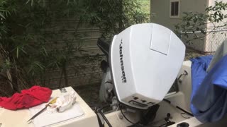 How to Fill a Tilt-Trim Outboard Motor