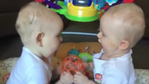 FUNNY FAILS - CuteTwin Babies