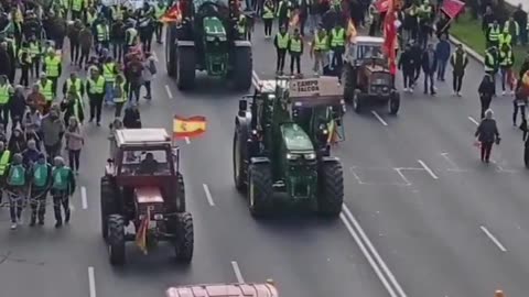 As farmers besieged the EU HQ during the delegation of the Summit of European Agriculture Ministers