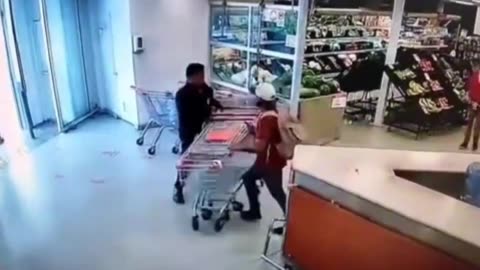 Stop Thief! Store employee uses coke bottle to stop shoplifter