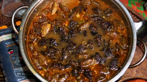 Asia's Shocking Tarantula Soup! Rare Village Food in Vietnam!!