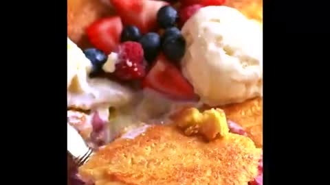 Berry Buttermilk Cobbler-Quick And Easy Recipe-Cubi Foodie