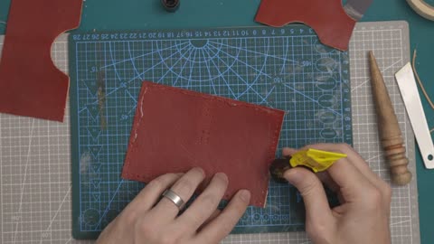 How To Make a Leather Wallet / Cardholder