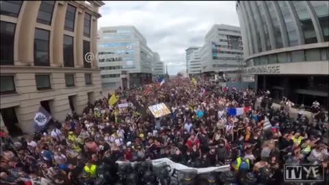 France Protest vaccine passports!