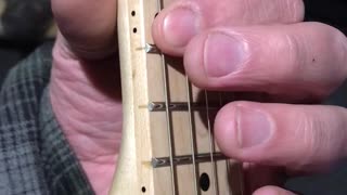 4 ways to play 5 half steps with 4 fingers