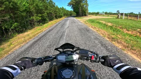 MT-07 Quick Rip on Small Roads