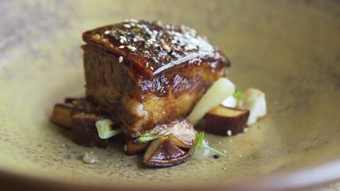 More DELICIOUS than BACON - How to cook PORK JOWL