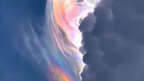 Iridescent cloud