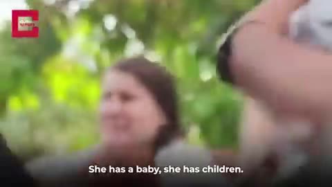 🇵🇸🇮🇱 Palestinian Fighters Protect Israeli Mom And Her Children