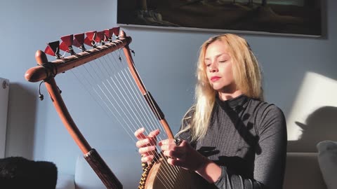 Anthi Bozoviti || Improvisation on Ancient Greek Lyre