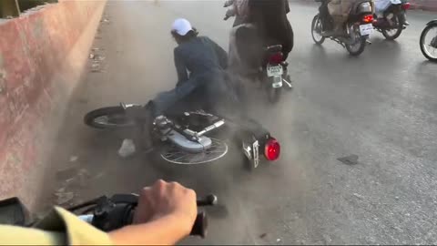 Bike accident in pakistan live