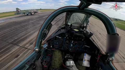 Su-25SM attack aircraft destroy enemy assets in Krasny Liman direction