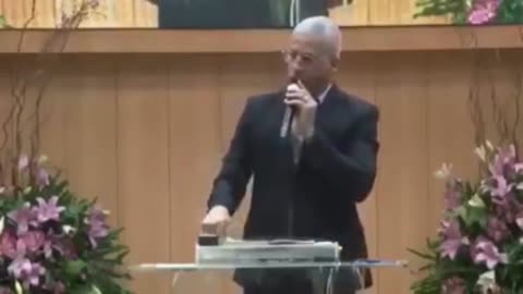 VEJA O QUE ESTE PASTOR FALOU!!!