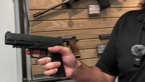 Jake Rates the Sig P320