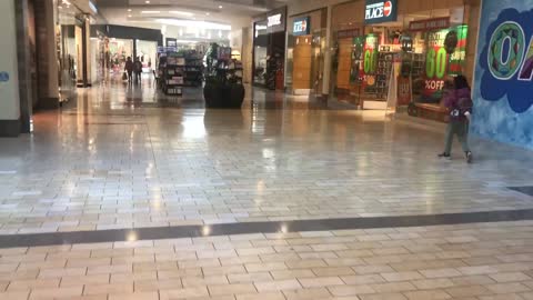 Oakridge Mall walkthrough Part III 12月5日2022年