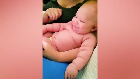 [FUNNY BABY VIDEOS] try not to laugh baby funny moments 2021😂