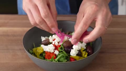 Delicious and Quick Mediterranean Salad Recipe for a Healthy Meal