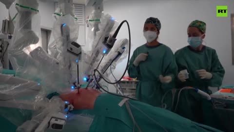 Lung transplant performed by robot in world’s first