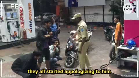 Respect this police officer 🙏🙏 | social awareness | humanity | kindness | #viral #trending