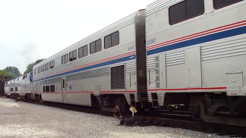 FLORIDAS LONGEST PASSENGER TRAIN AMTRAK AUTO TRAIN LEAVES STATION!!