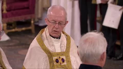 cheek in Coronation ceremony