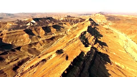 Makhtesh Ramon בראשית - Olga Avigail