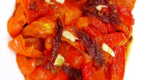 FoodPerfect: Red Bell Pepper, Garlic, Sun Dried Tomato Salad: Score 4/5