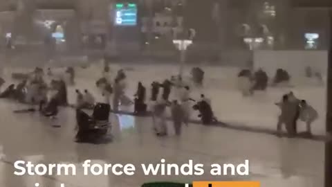 Lightning strikes Mecca clock tower as storm causes chaos