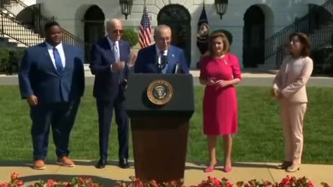 Biden : Due strette is megl ca uan. Il mondo ha esattamente i rappresentanti che si merita..